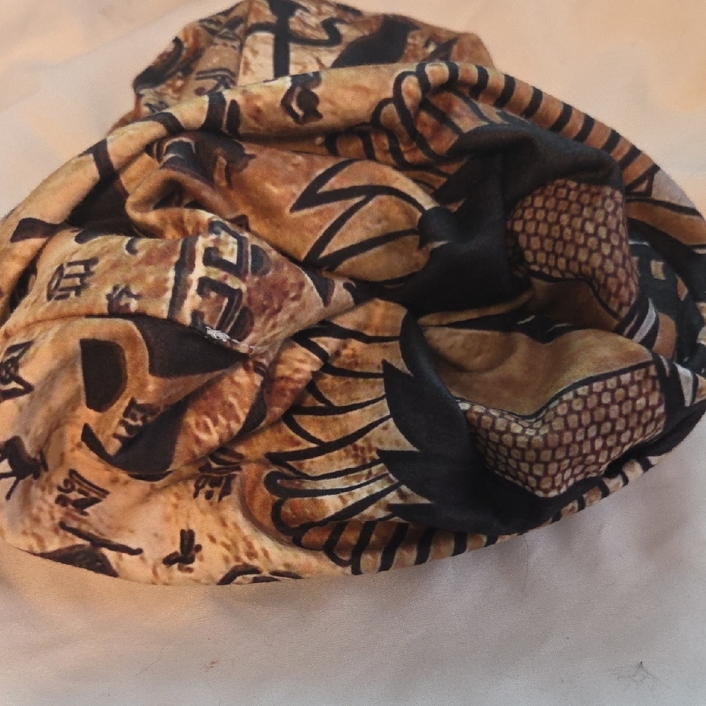 Egyptian Cat Print Beanie - Picture 3 of 5